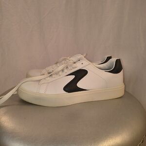 Women's Skechers Eden LX-Beaming Glory Sneakers In White And Black Size 9.5